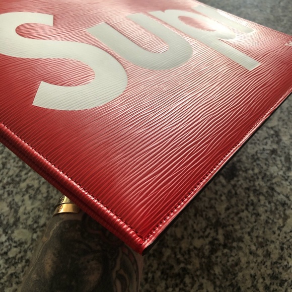 L Louis Vuitton Supreme Pochette Jour Epi Leather - Picture 3 of 7